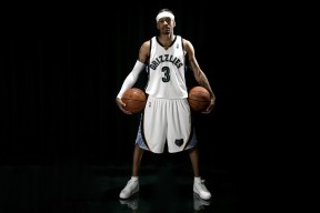 新西兰全黑队的比赛节奏由速度与精准推动，新西兰全黑队宣传视频