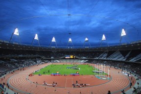 浓眉指出湖人需减少防守端失误，湖人队的浓眉伤势怎么样