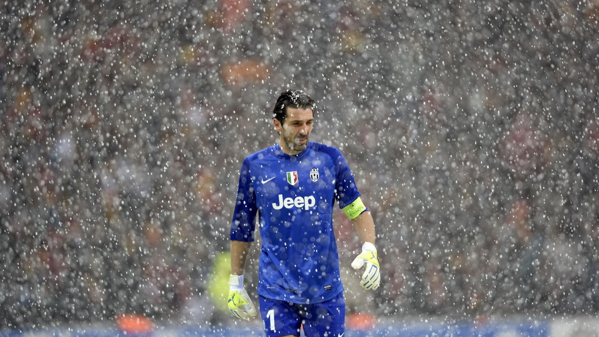 3球1助攻！17岁锋线神童受切尔西拜仁追捧，切尔西追逐拜仁边锋